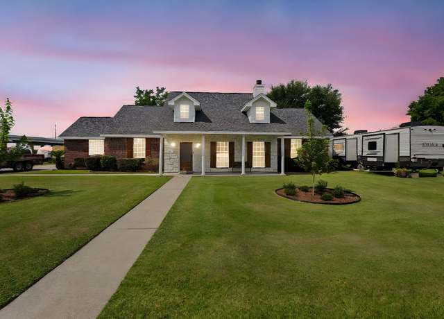 Property at 1003 Van, Port Neches, TX 77651, 3 beds, 2 baths
