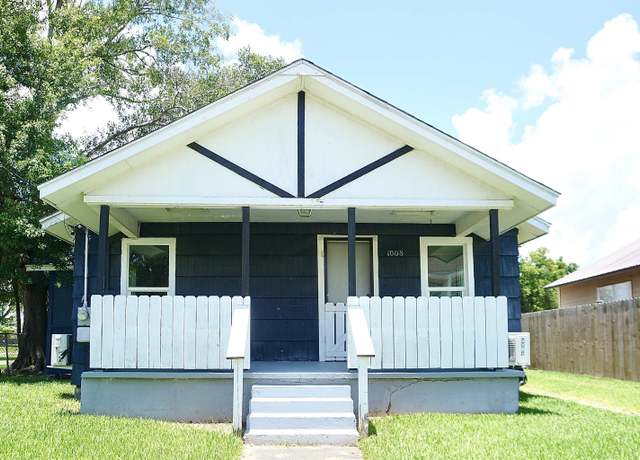 Property at 1008 Dupont Dr, Orange, TX 77630, 2 beds, 1 bath