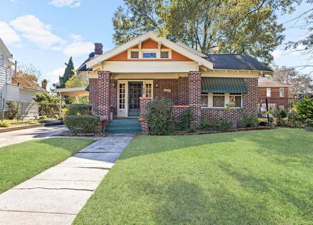 Property at 2465 Pecos St, Beaumont, TX 77702, 2 beds, 2 baths