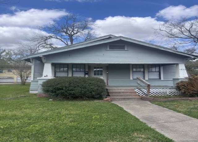 Property at 1932 Liberty Ave, Beaumont, TX 77701, 2 beds, 1 bath