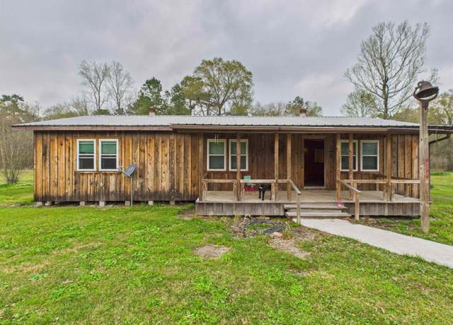 Property at 9794 Summer Ln, Orange, TX 77630, 3 beds, 1.5 baths