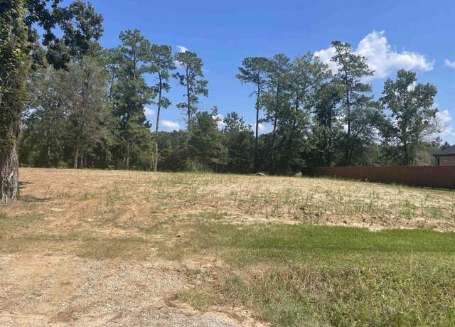 Property at 1060 Pine St, Vidor, TX 77662