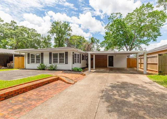 Property at 825 Parson Dr, Beaumont, TX 77706, 4 beds, 2 baths