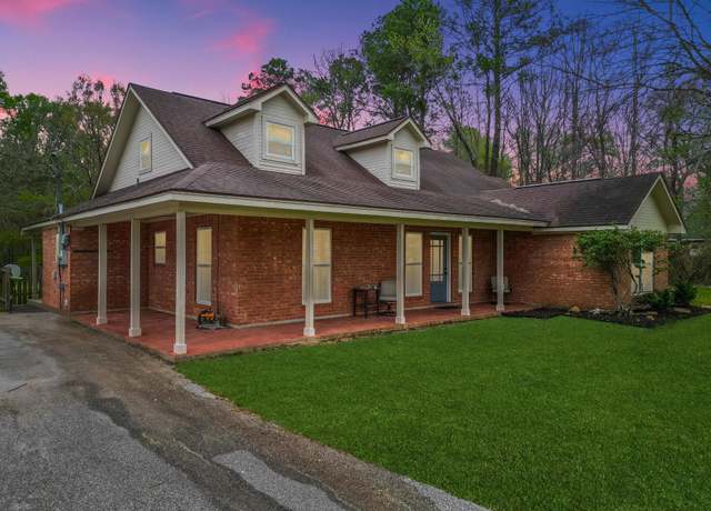 Property at 310 Medford, Vidor, TX 77662, 4 beds, 3 baths