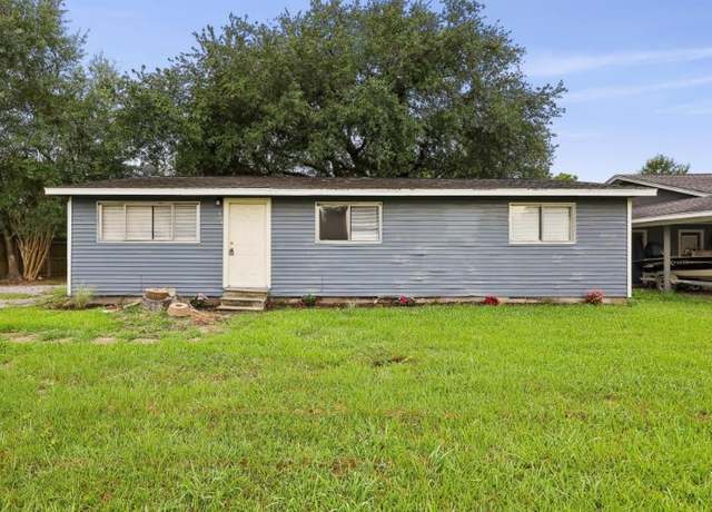 Property at 504 David Dr, Bridge City, TX 77611, 3 beds, 1 bath