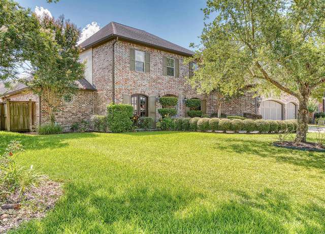 Property at 3550 Windrose Dr, Beaumont, TX 77706, 5 beds, 4.5 baths
