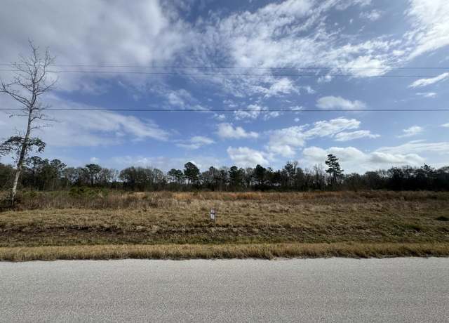 Property at 11215 Oak Forest Ln, Beaumont, TX 77705