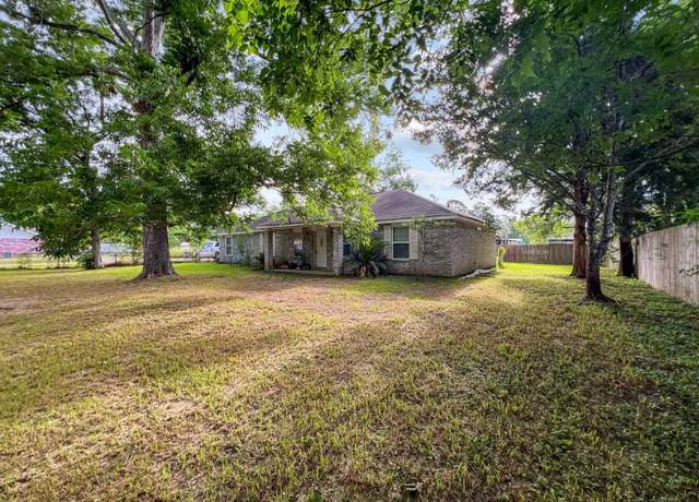 Property at 1015 Mitchell St, Sour Lake, TX 77659, 4 beds, 2 baths