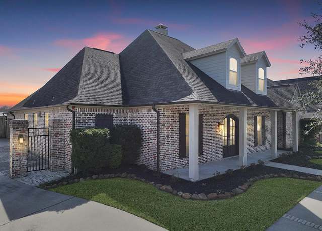 Property at 6475 Ellington Ln, Beaumont, TX 77706, 4 beds, 3.5 baths