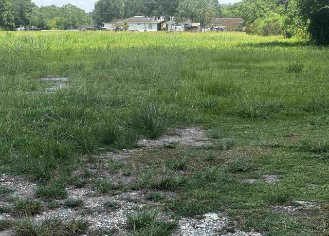 Property at 1615 Amelia St, Beaumont, TX 77707