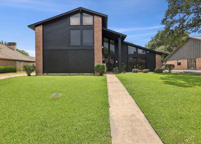 Property at 5955 Bicentennial Ln, Beaumont, TX 77706, 4 beds, 2.5 baths