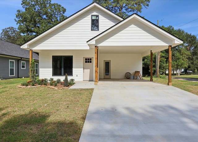 Property at 895 Clifford Rd, Sour Lake, TX 77659, 3 beds, 2 baths