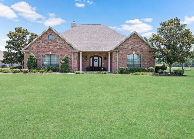 Property at 8810 Taylor Cir, Orange, TX 77630, 3 beds, 4 baths