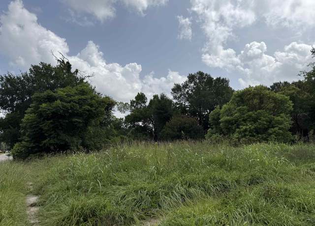 Property at 612 W Cypress Ave, Orange, TX 77630