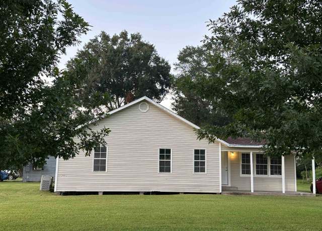 Property at 5252 Avenue A, Orange, TX 77630, 7 beds