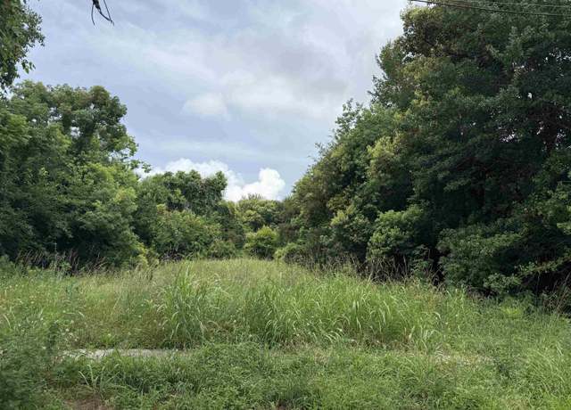 Property at 705 4 Th St, Orange, TX 77630