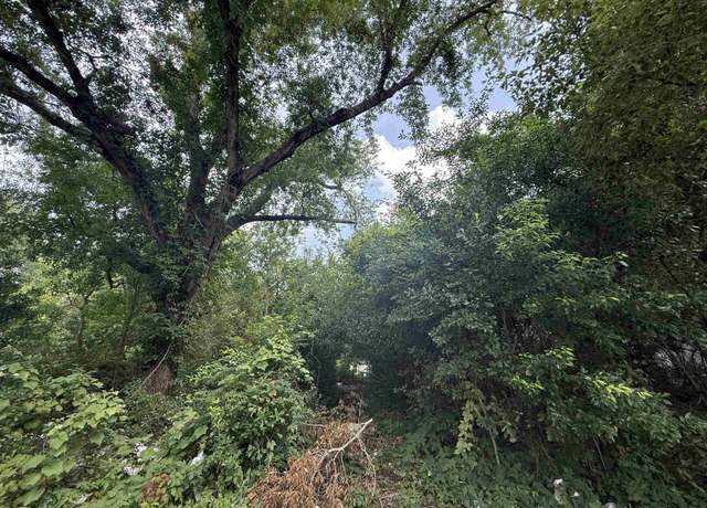 Property at 7 Circle R, Orange, TX 77630