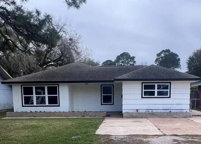 Property at 3319 Charles Ave, Groves, TX 77619, 3 beds, 2 baths