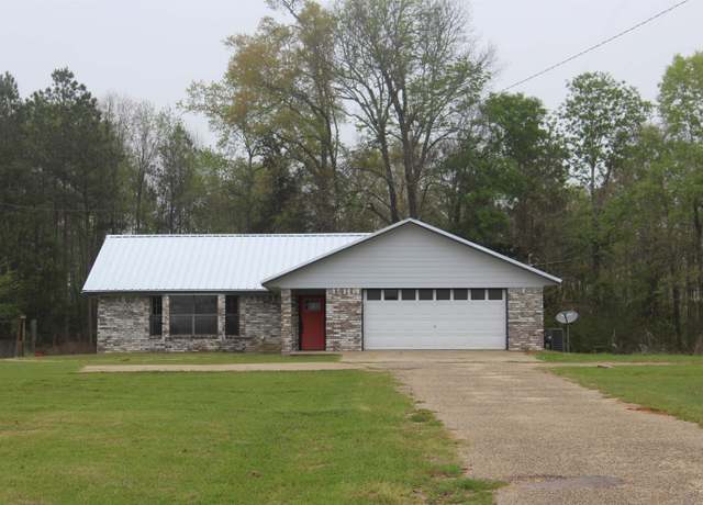 Property at 1860 E Gibson St, Jasper, TX 75951, 3 beds, 2 baths