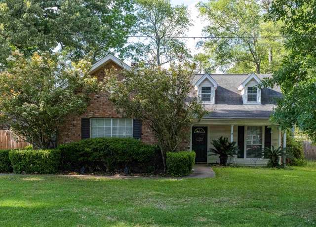 Property at 269 E Chance Rd, Lumberton, TX 77657, 3 beds, 2 baths