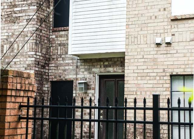 Property at 1620 Wellington Place #204 Pl, Beaumont, TX 77706, 2 beds, 2.5 baths