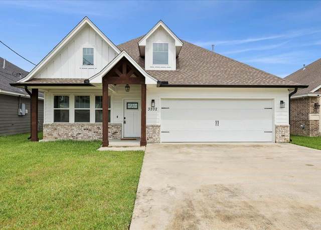 Property at 3202 Ave G, Nederland, TX 77627, 3 beds, 2 baths