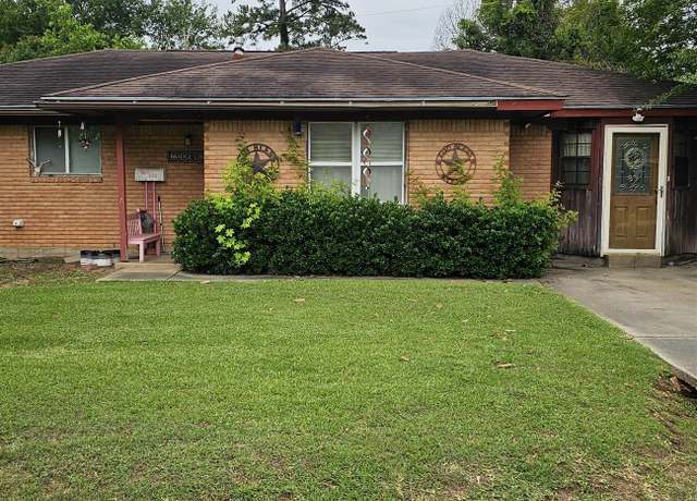 Property at 318 Youpon St, Bridge City, TX 77611, 4 beds, 2 baths