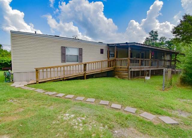 Property at 7006 & 7010 S Meadow Dr, Orange, TX 77630, 3 beds, 2 baths