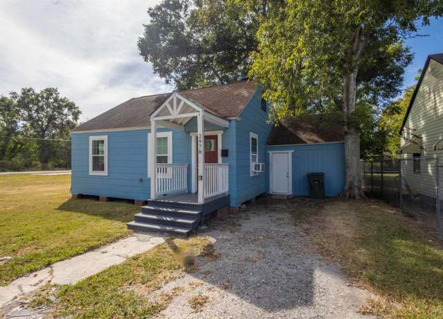 Property at 2984 Goliad St, Beaumont, TX 77701, 2 beds, 1 bath