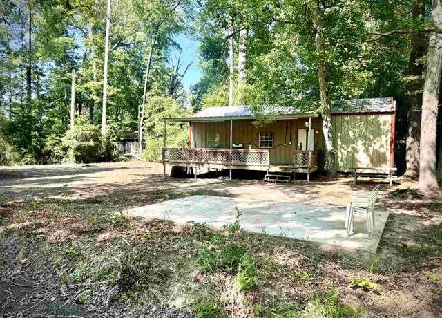 Property at 123 Leisure Dr, Hemphill, TX 75948, 3 beds, 1 bath
