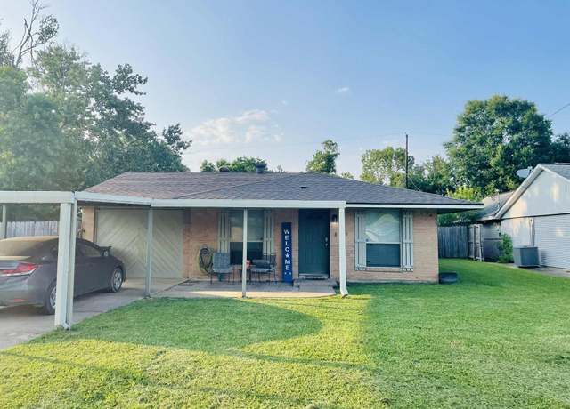 Property at 265 Elizabeth St, Bridge City, TX 77611, 4 beds, 2 baths