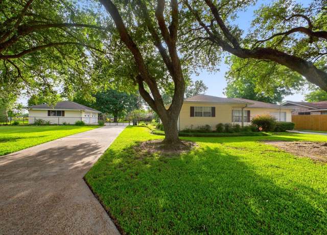 Property at 608 Pearson St, Orange, TX 77630, 2 beds, 2 baths
