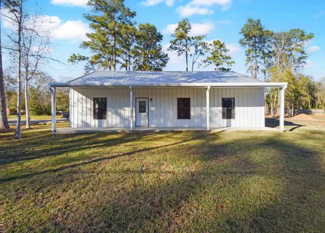 Property at 2520 Howell Rd, Silsbee, TX 77656, 3 beds, 2 baths