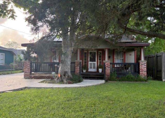 Property at 6363 Washington Blvd, Groves, TX 77619, 1 bed, 1 bath