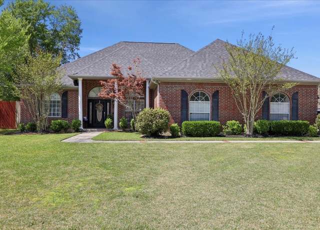 Property at 5685 Lexington Cir, Lumberton, TX 77657, 4 beds, 3.5 baths