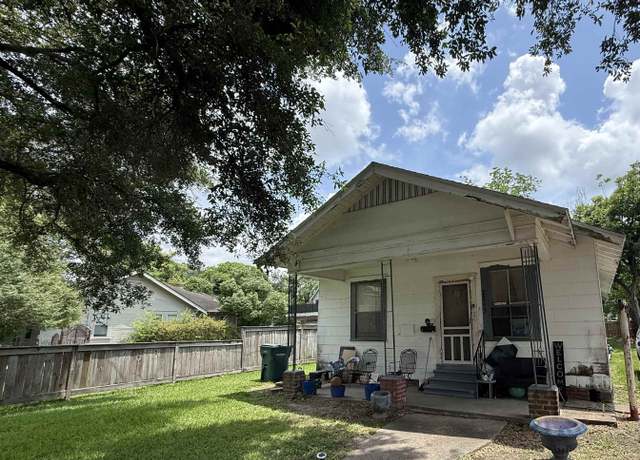 Property at 2283 Hazel Ave, Beaumont, TX 77701, 3 beds, 1 bath