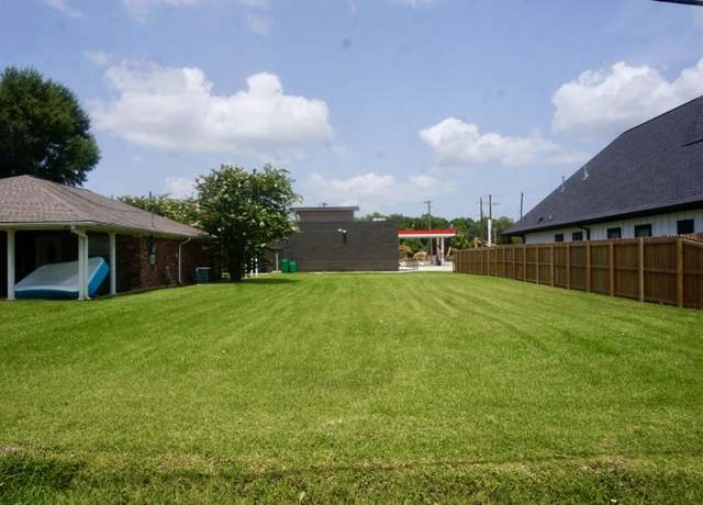 Property at 1906 6th St, Port Neches, TX 77651