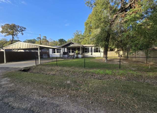 Property at 630 Tulip Ln, Vidor, TX 77662, 4 beds, 2 baths