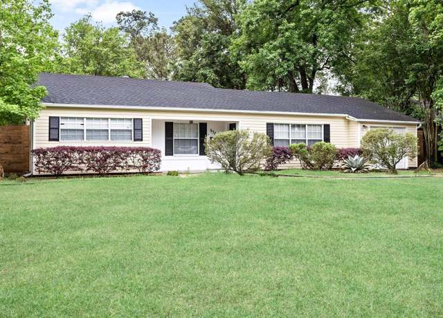 Property at 5785 Kohler St, Beaumont, TX 77706, 3 beds, 2 baths
