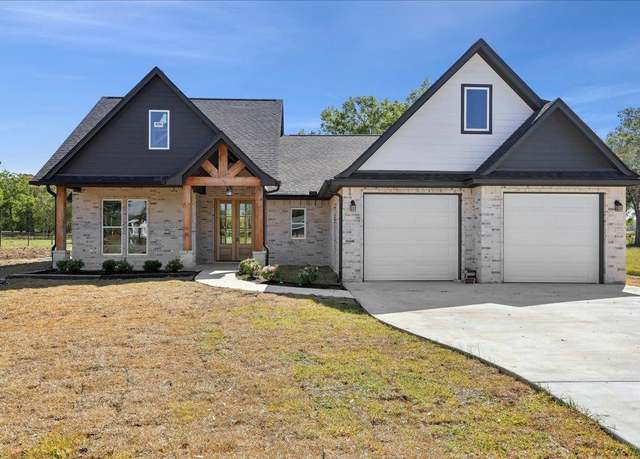 Property at 550 Moore Rd, Beaumont, TX 77713, 4 beds, 3 baths
