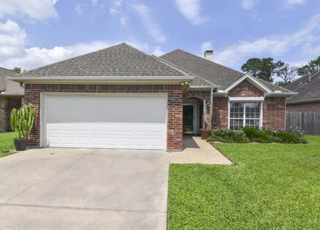 Property at 750 Morningview Ln, Port Neches, TX 77651, 3 beds, 2 baths