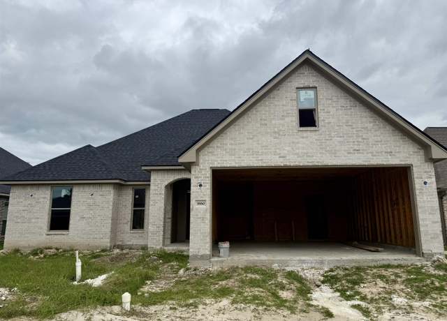 Property at 3860 W Pointe Dr, Beaumont, TX 77706, 3 beds, 2.5 baths
