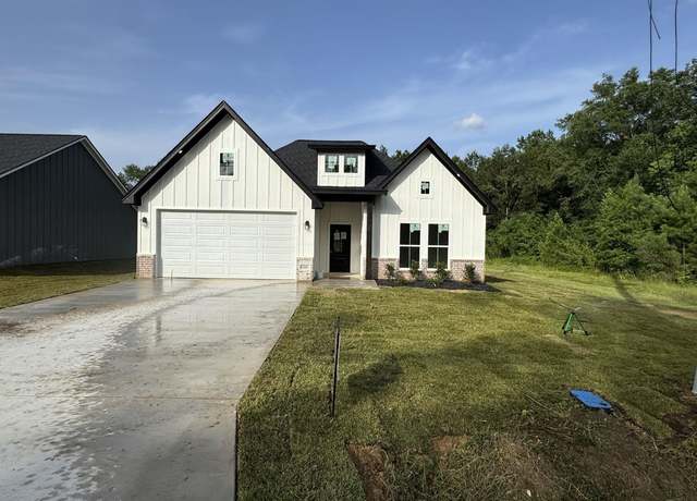 Property at 1180 Pine St, Vidor, TX 77662, 3 beds, 2 baths