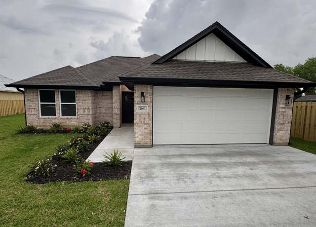 Property at 2161 Birch St, Port Arthur, TX 77640, 3 beds, 2 baths
