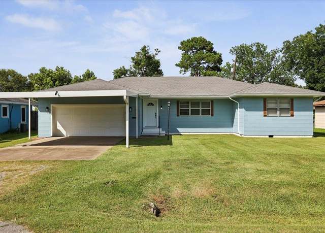Property at 2938 Graves Ave, Groves, TX 77619, 3 beds, 2 baths