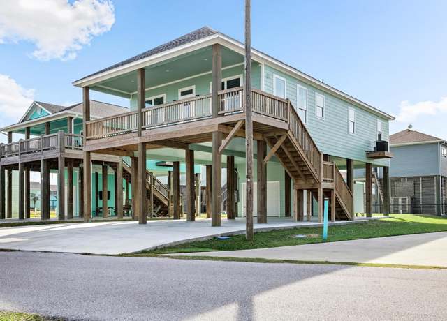 Property at 971 Tidelands Dr, Crystal Beach, TX 77650, 3 beds, 2 baths