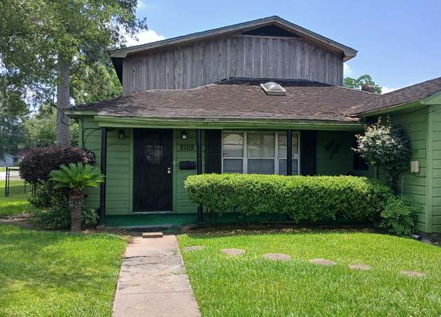 Property at 2105 Earl St, Beaumont, TX 77703, 3 beds, 1 bath
