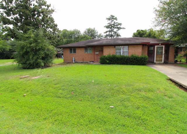 Property at 318 Youpon St, Bridge City, TX 77611, 4 beds, 2 baths