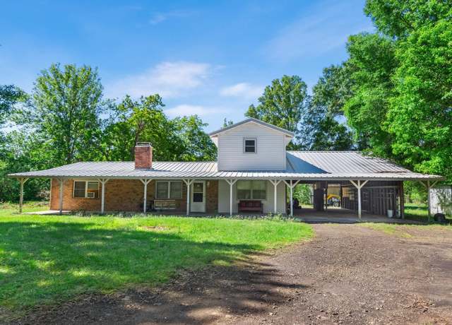 Property at 1445 Cr 400, Kirbyville, TX 75956, 5 beds, 2 baths