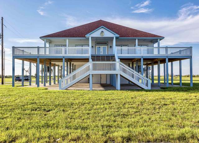 Property at 808 Camino Dr, Crystal Beach, TX 77650, 4 beds, 3 baths